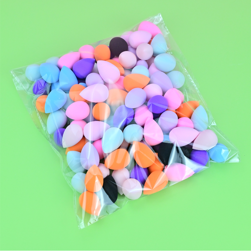 Novo Conjunto de 100 Esponjas de Maquiagem Mini em Forma de Gota, Cores Aleatórias, Puffs para Pó Seco e Molhado