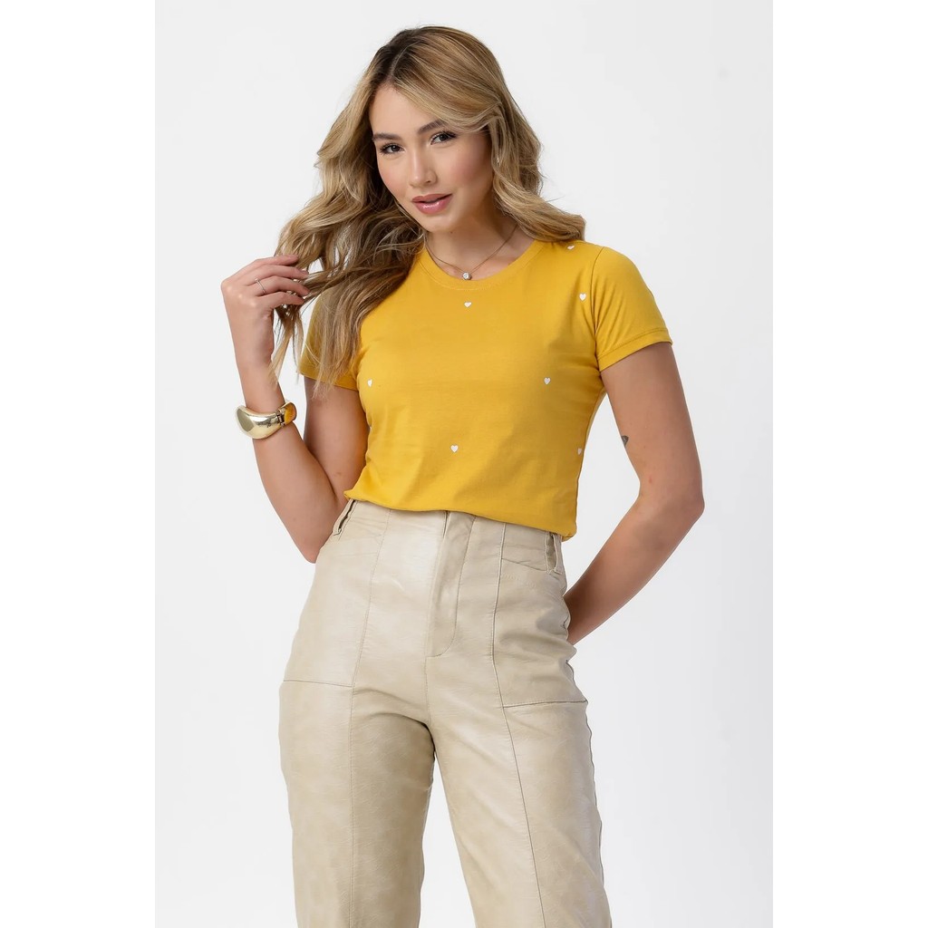 T-shirt Feminina Mini Corações – Amarelo Mostarda Ref.05950022