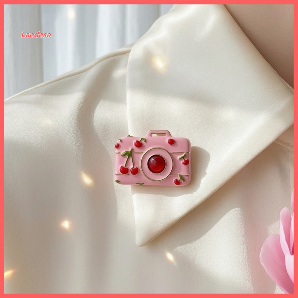 Retro Camera Brooch Pin Women 1 or 2 Pcs Mini for Cute Cherry Lapel Badge Alloy Vintage Style Clothing for Southeast