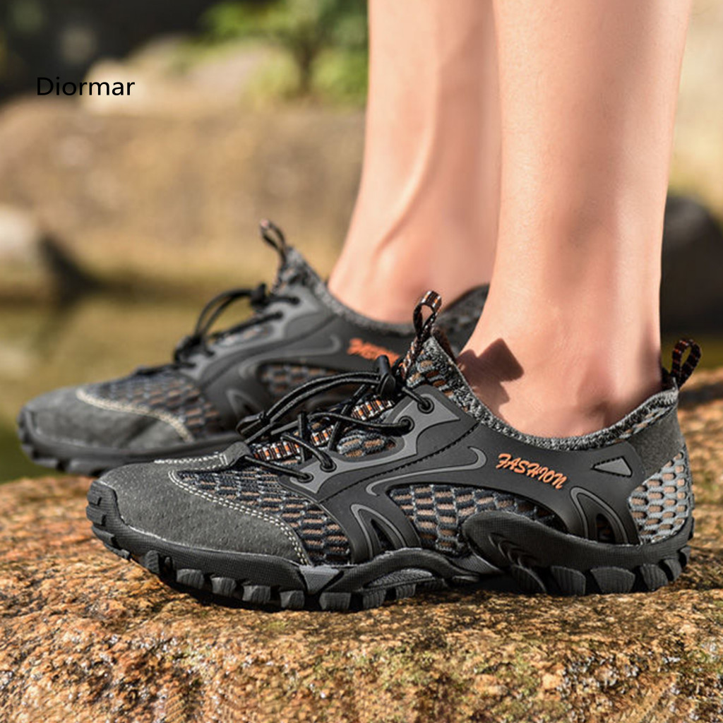 Ergonomic Water Shoes Men’s Barefoot Non-slip Quick-dry Breathable Creek Lightweight Design for Outdoor Sports and Bea
