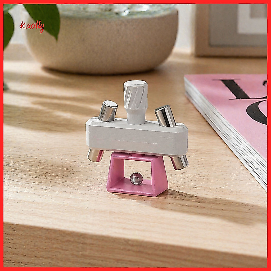 Adjustable Manicure Cat Eye Magnet Tool with Multi-directional Nail Stand – Perfect for Professional Salons and Home D