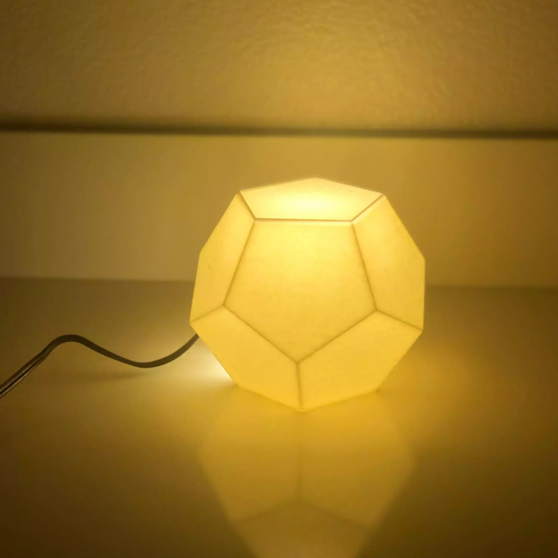 Luminaria Mesa Abajur Led Portátil CUBICO Decoracao Diversos Presente Quarto Casa Geometrica Luxo