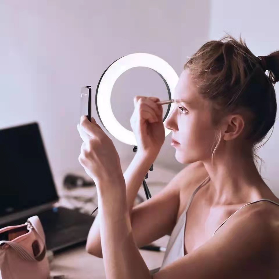 Iluminador Ring Light 6 Polegadas com Mini Tripe- 