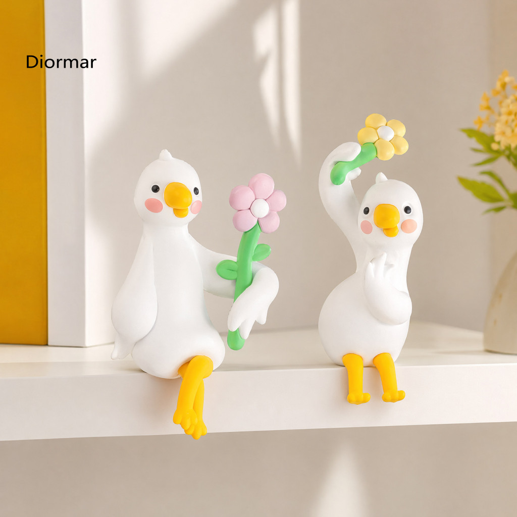 Mini Duck Pendant Office Desk Sculpture Resin Figurine Decor for Car Dashboard Tv Monitor – Cute Holding Flower Orname