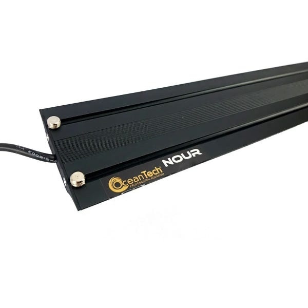 Luminaria em Led Nour Plus Marine 60cm Ocean Tech Bivolt Para Aquário Marinho com Corais e com Aplicatico Bluetooth