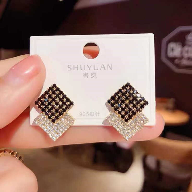 S925 prata agulha geométrica preto branco duplo diamante brincos feminino novo produto temperamento High-End luz luxo Re