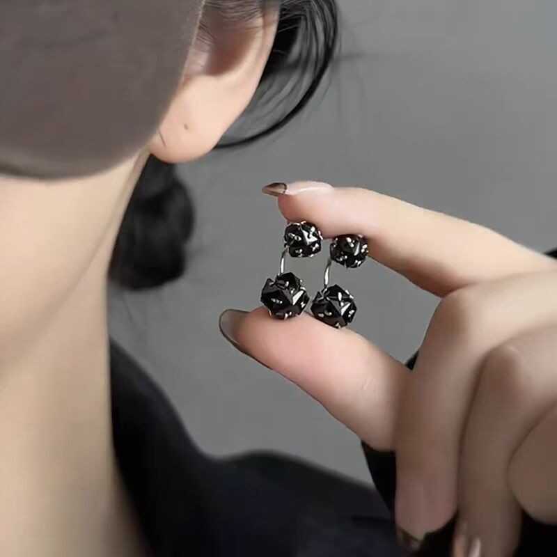 Preto zircão dois Wear s925 prata agulha brincos nicho Design High-End luz luxo temperamento brincos novo estilo na moda