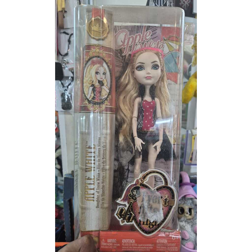 Boneca Ever After High - Apple White Mirror Beach