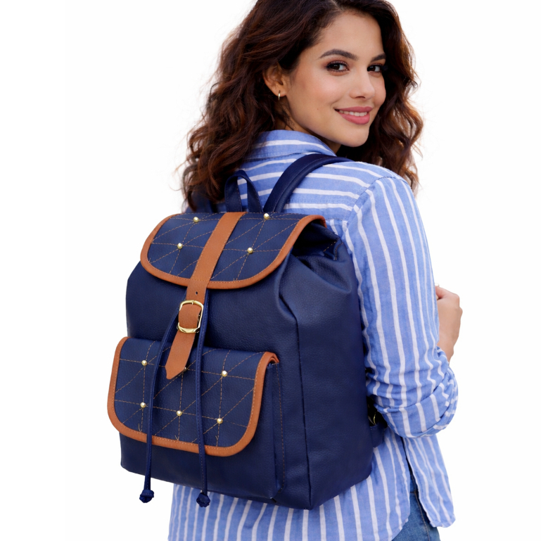 Mochila Feminina de Couro Para Notebook Moderna Estilosa Versatil Espaçosa