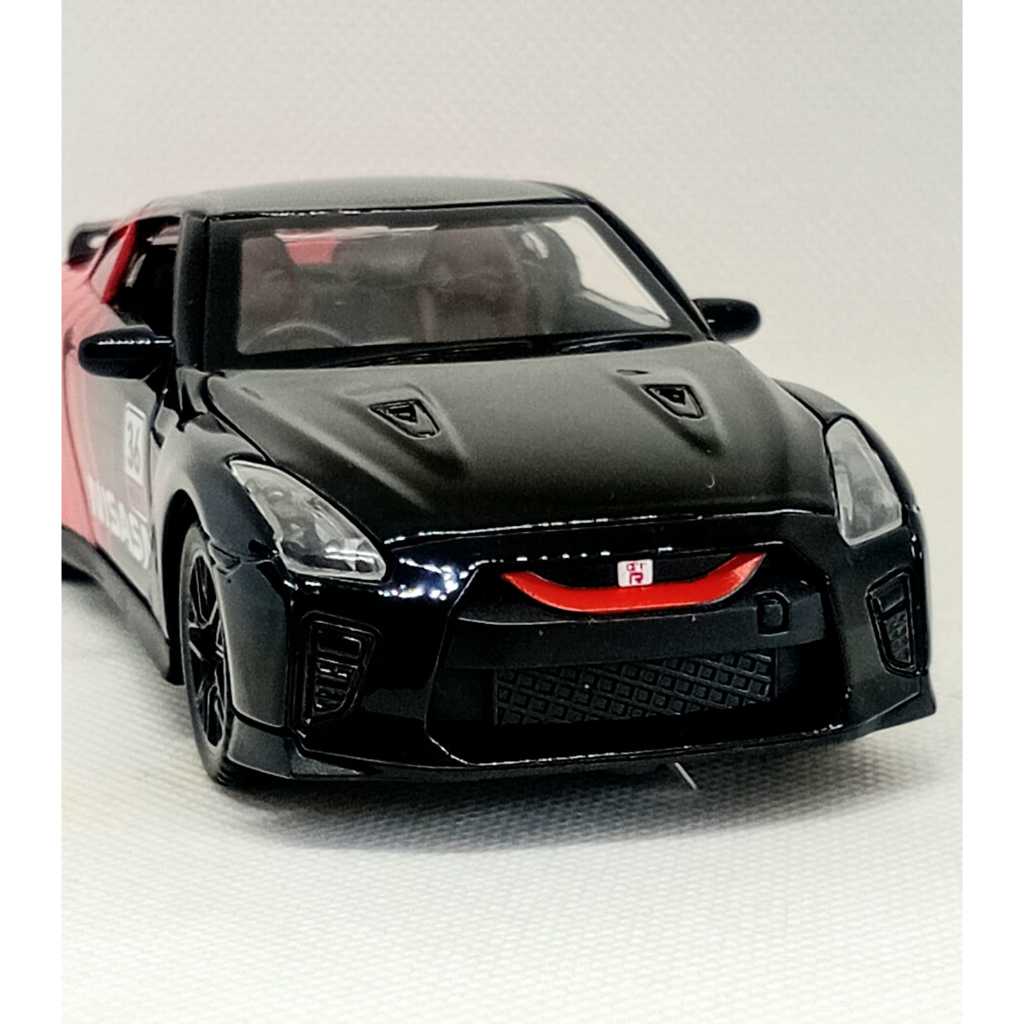 Miniatura  Nissan Skyline GTR R35 1:30 metal Diecast colecionável