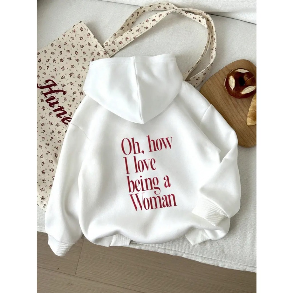 Moletom Casual Feminino com Capuz e Estampa Gráfica - 