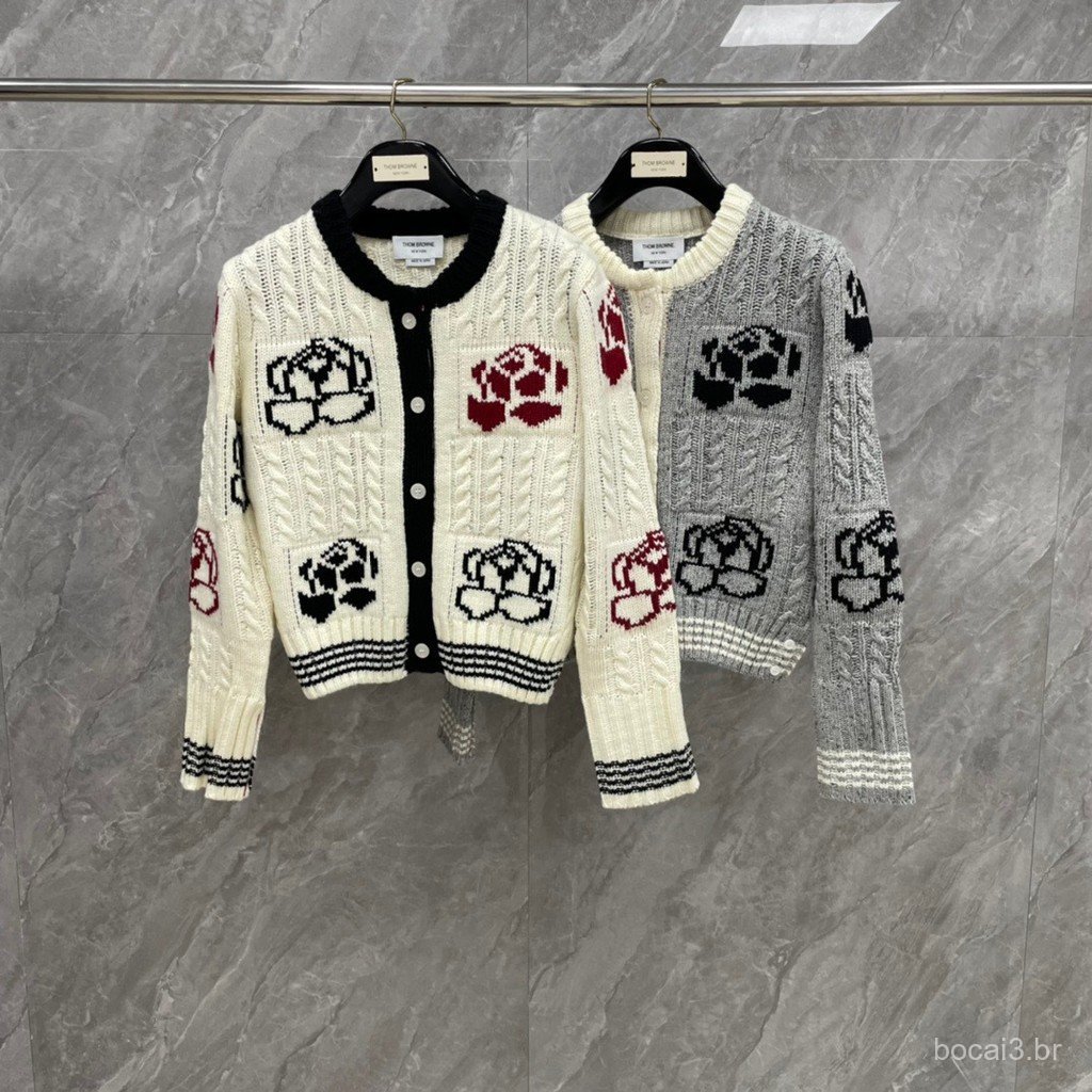 CIXQ New Autumn College Style Embroidered Rose Jacquard Chunky Cable Knit Cardigan with Round Neck and Long Sleeves