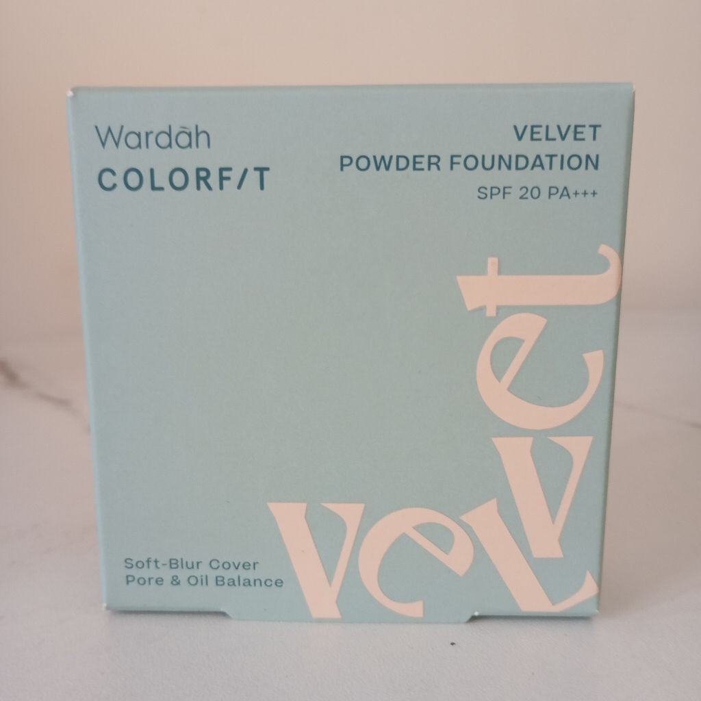 Base Em Pó De Veludo Wardah Colorfit Fps 20 PA + + Sombra 32N Bege Neutro