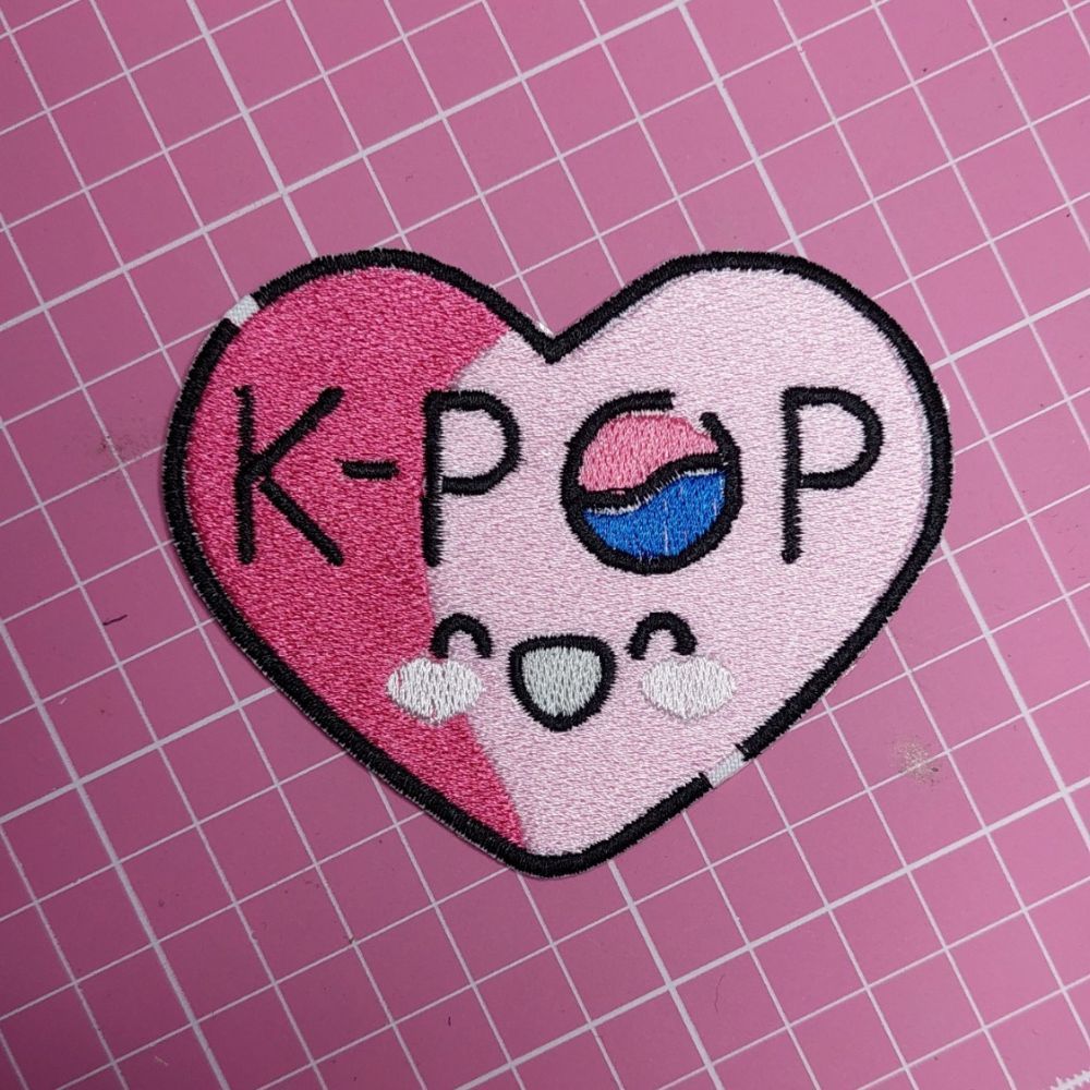 Patch Bordado I Love Kpop Heart Termocolante Aplique Para Jaqueta Mochila Camiseta Kawaii Fã Coreano Pronta Entrega