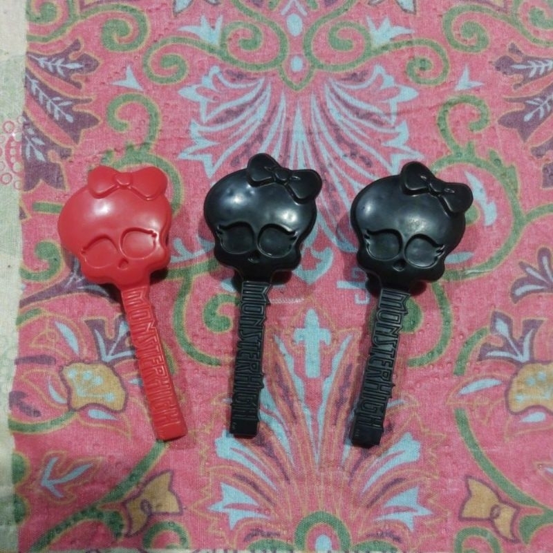 lote escovas boneca monster high