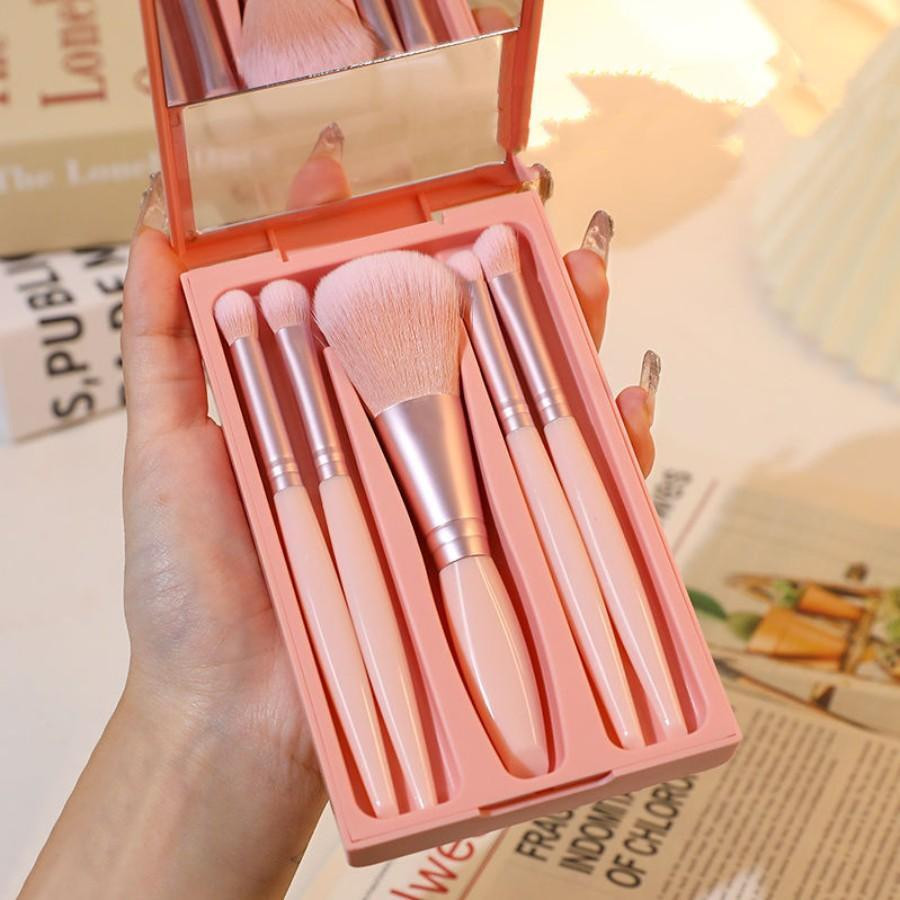 5 pincéis de viagem com espelho