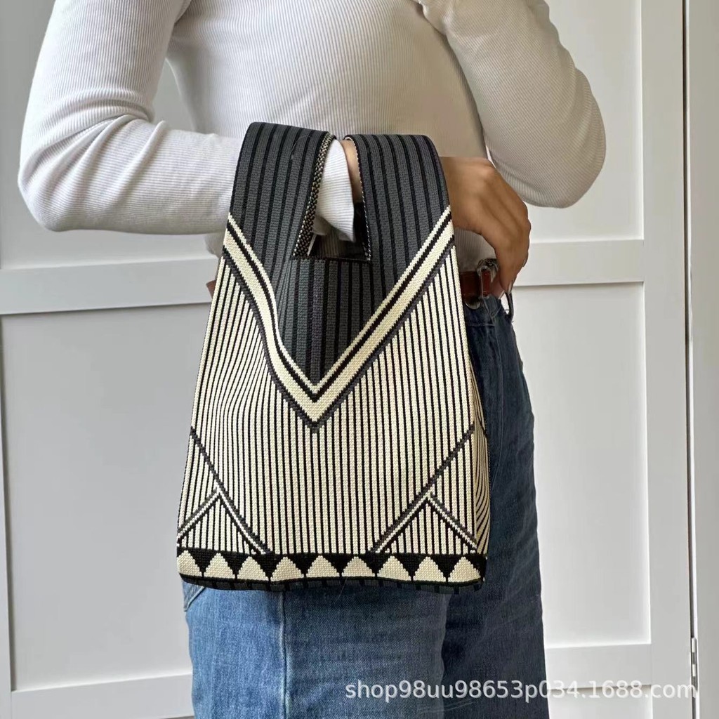 Sacola de malha High-End sentir saco de pulso tecido saco feminino Panda saco Commuter amor portátil pequeno quadrado