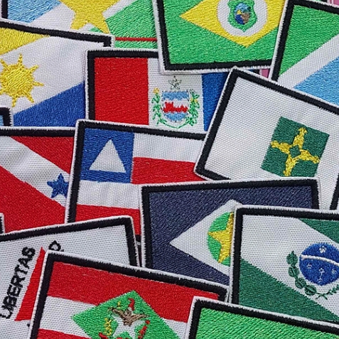 Patch Bandeiras Bordadas Estados Brasil 4,5x7 Termocolante ou Velcro Jaqueta Moletom Uniformes