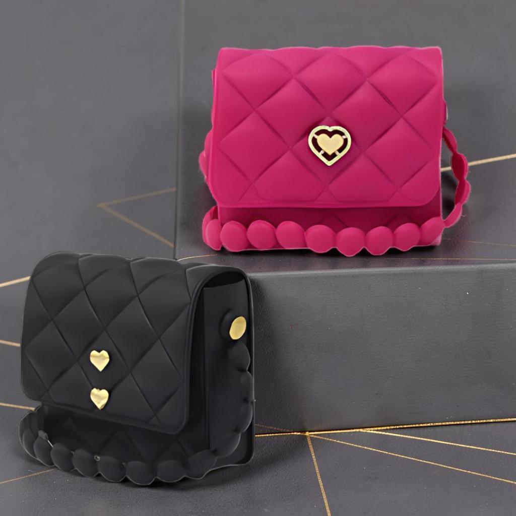Bolsinha Super Estilosa com Coração para Meninas | Acessório Trend | ShoppingDias