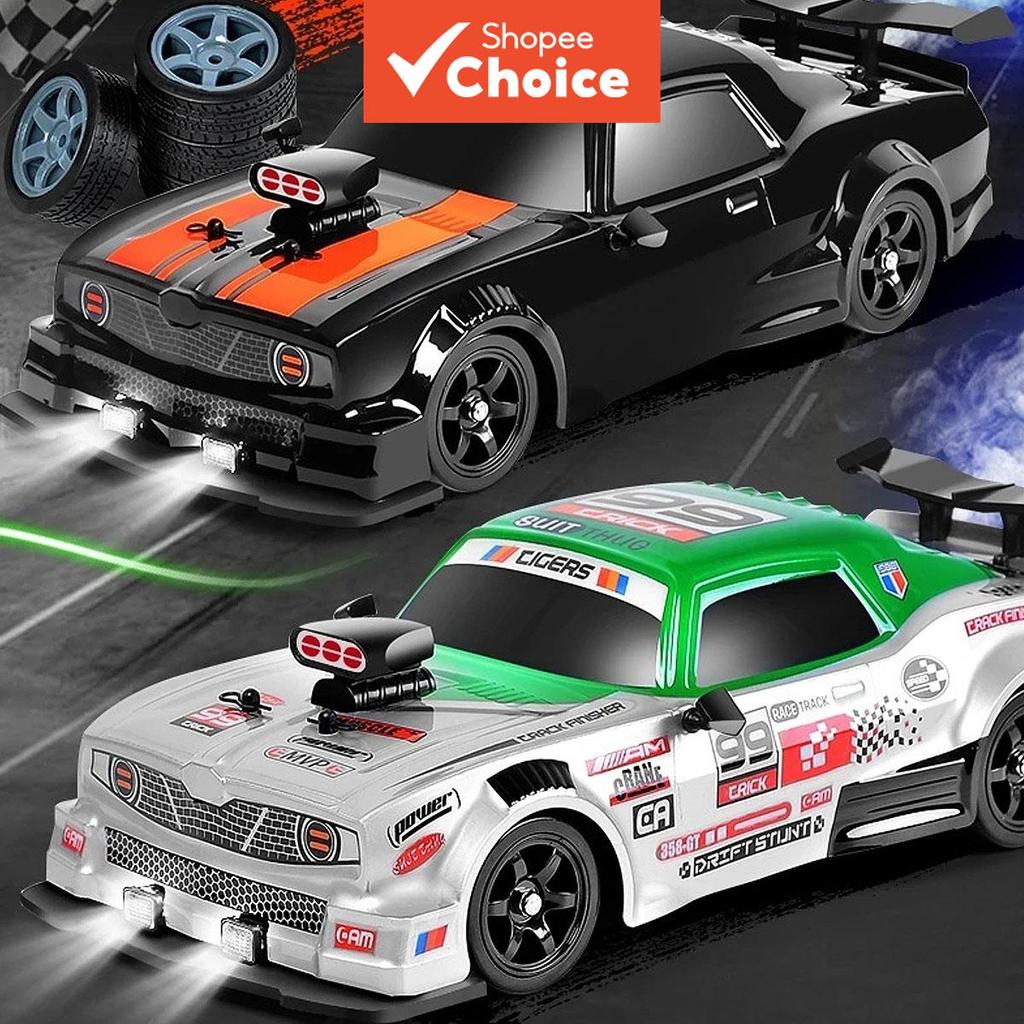 1:16 RC AE86 4x4 Drift 2.4G 18km/h Carro de Controle Remoto Com Luz Spray Alta Velocidade Corrida Brinquedo Esportivo