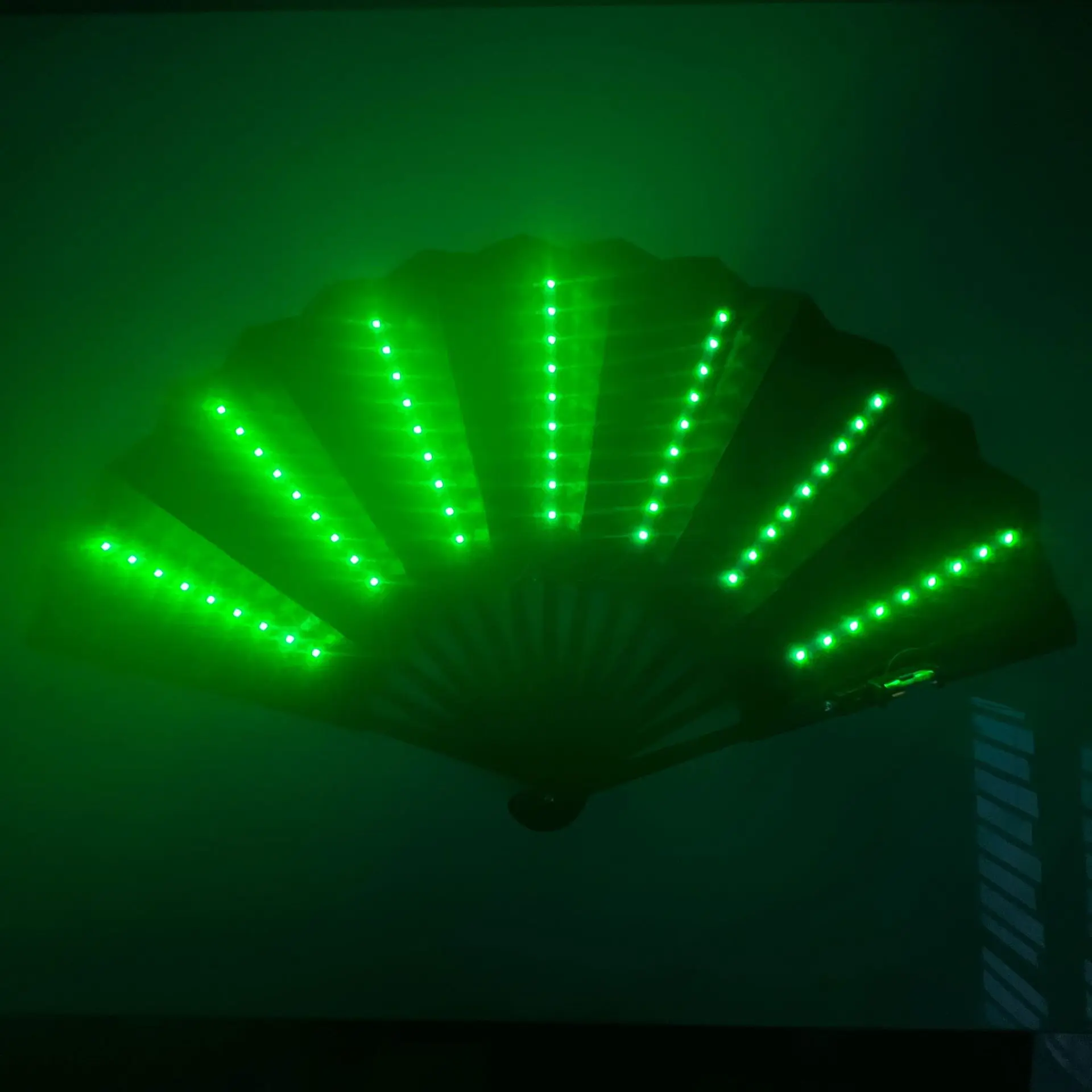 Foldable Hand Fan With Led Light Glowing Fluorescent Discoloration Fan Night Performance DJ Bar Club Room Party Decor No Battery