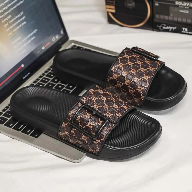 Men's Slippers Summer Outdoor Beach Slippers Adjustable Strap Soft Thick Sole Non-Slip Casual Men's Home Shower Shoes