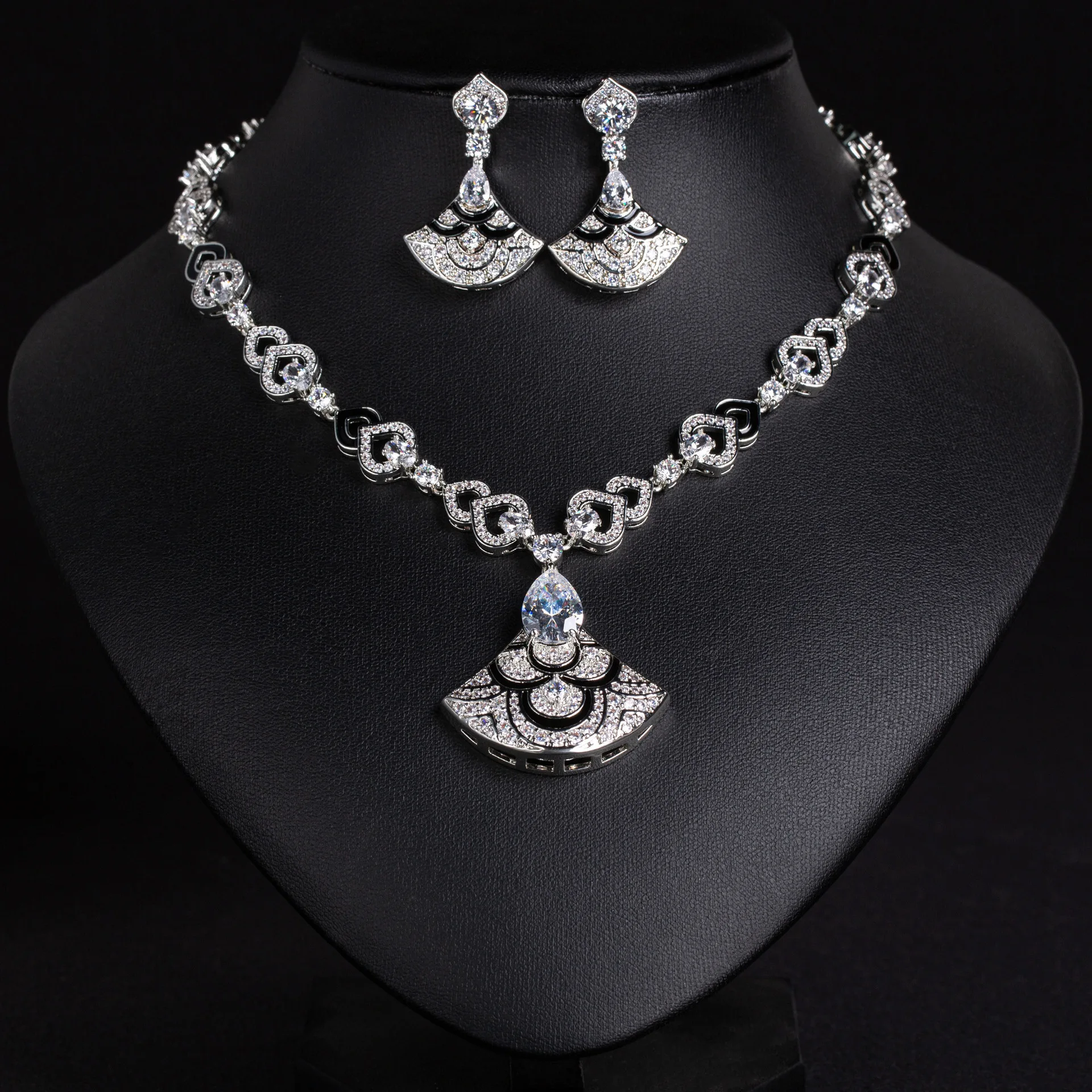 HIBRIDE New Premium Light Luxury High Quality Necklace Earring Set Women's Jewelry Suitable for Wedding Travel Daily Gifts S1163