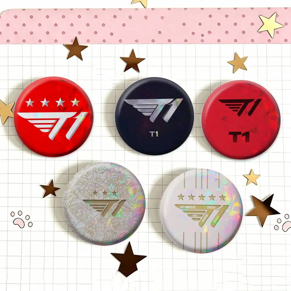 Cool t-T1 E-gaming Design   Laser Badge Applicable For Backpack Clothes Hats Decor Creative Accessories