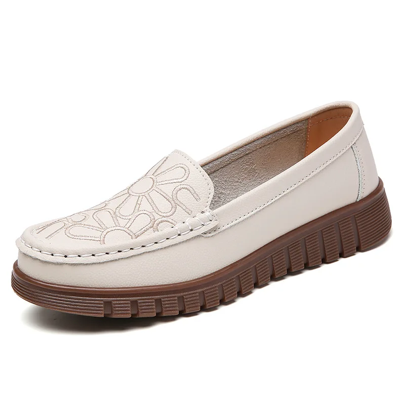 New embroidered flats woman slip on foldable lazy shoes ladies daily walking loafers mom faux leather oxford shoes for women