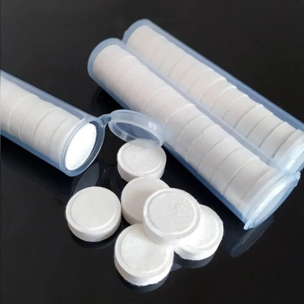 Tube-shaped disposable compressed towels, facial wipes, outdoor face cloths, makeup removal wipes
