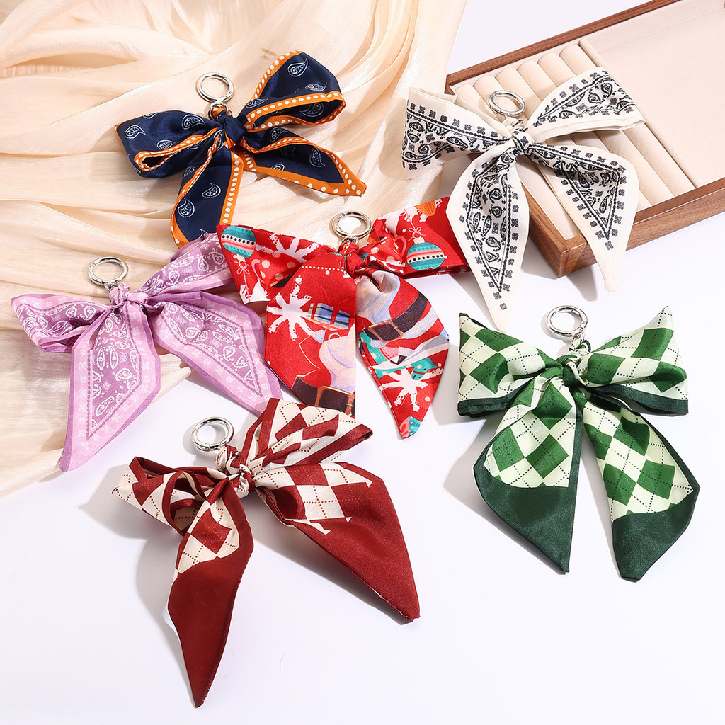 Aesthetic Fabric Bow Scarf Keychain, Retro Print Bag Charm Pendant for Bag & Car Key Ornament Women Accessory
