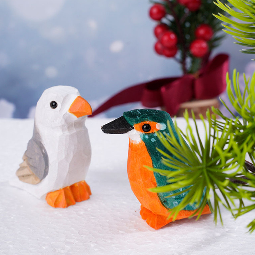 Hand Carved Basswood Bird Ornament – Cute Wooden Figurines Compact Desktop Decor for Home Office and Gifts Perfect Sou