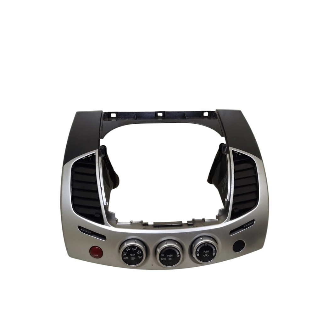 Moldura painel central Mitsubishi l200 Triton ar digital  - Mitsubishi - L200 - 2012 - Triton - PN: MN179800ZZ