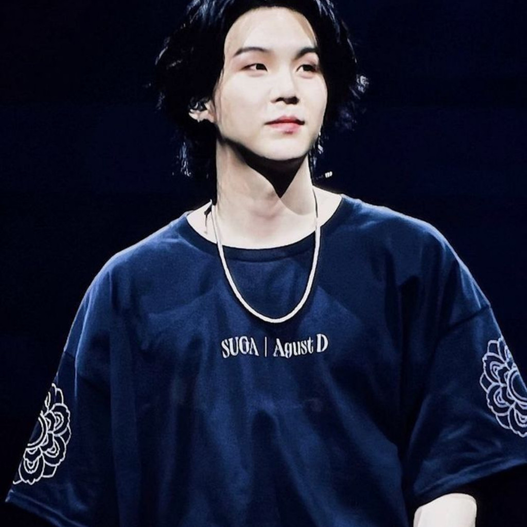 Camiseta Basica Suga Tour Agust D Min Yoongi Kpop Grupo Feminino E Masculino
