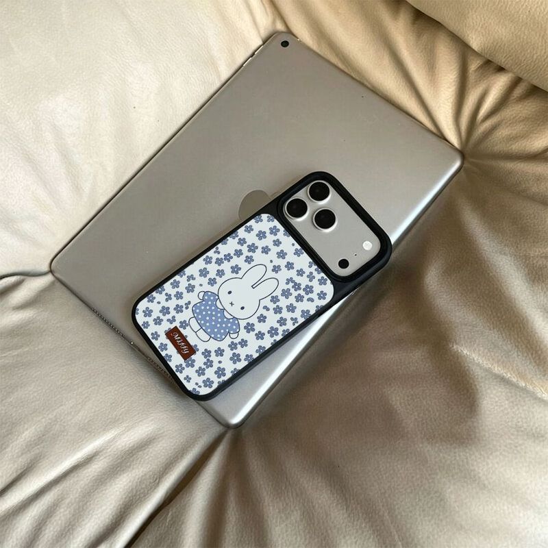 Capa de telefone Miffy Rabbit Light Blue Flower adequada para IPhone 17 AIR 16E 11 12 PRO 7 8 PLUS 13 14 15 ProMax XR XS