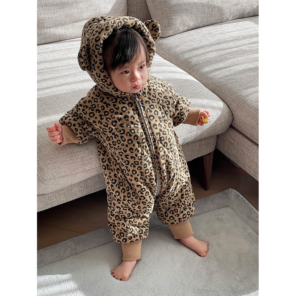 Ins macacão de bebê mais veludo inverno estilo ocidental leopardo impressão macacão Super bonito roupas da menina do beb