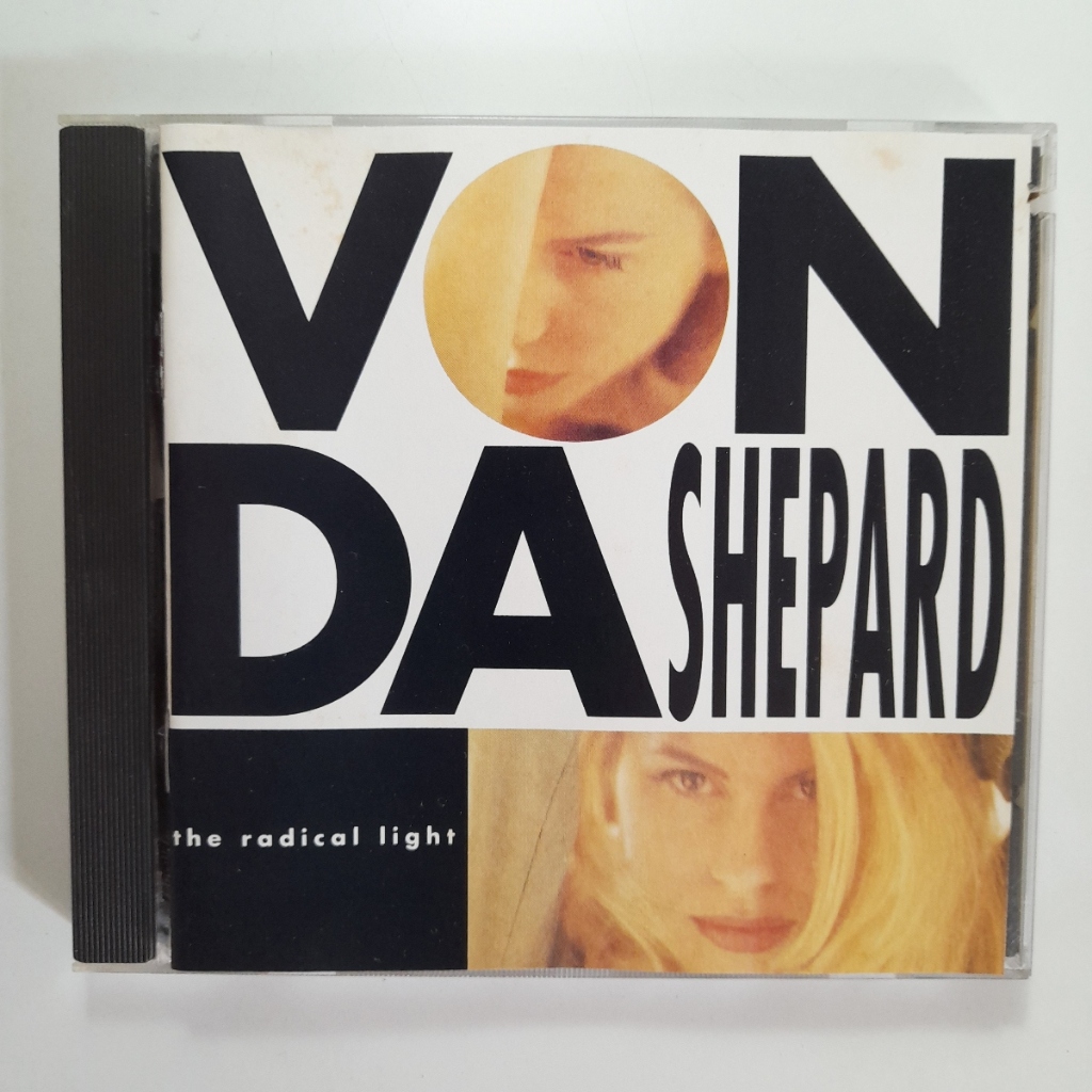 Cd Vonda Shepard, The Radical Light, importado, seminovo. Ótimo folk pop.