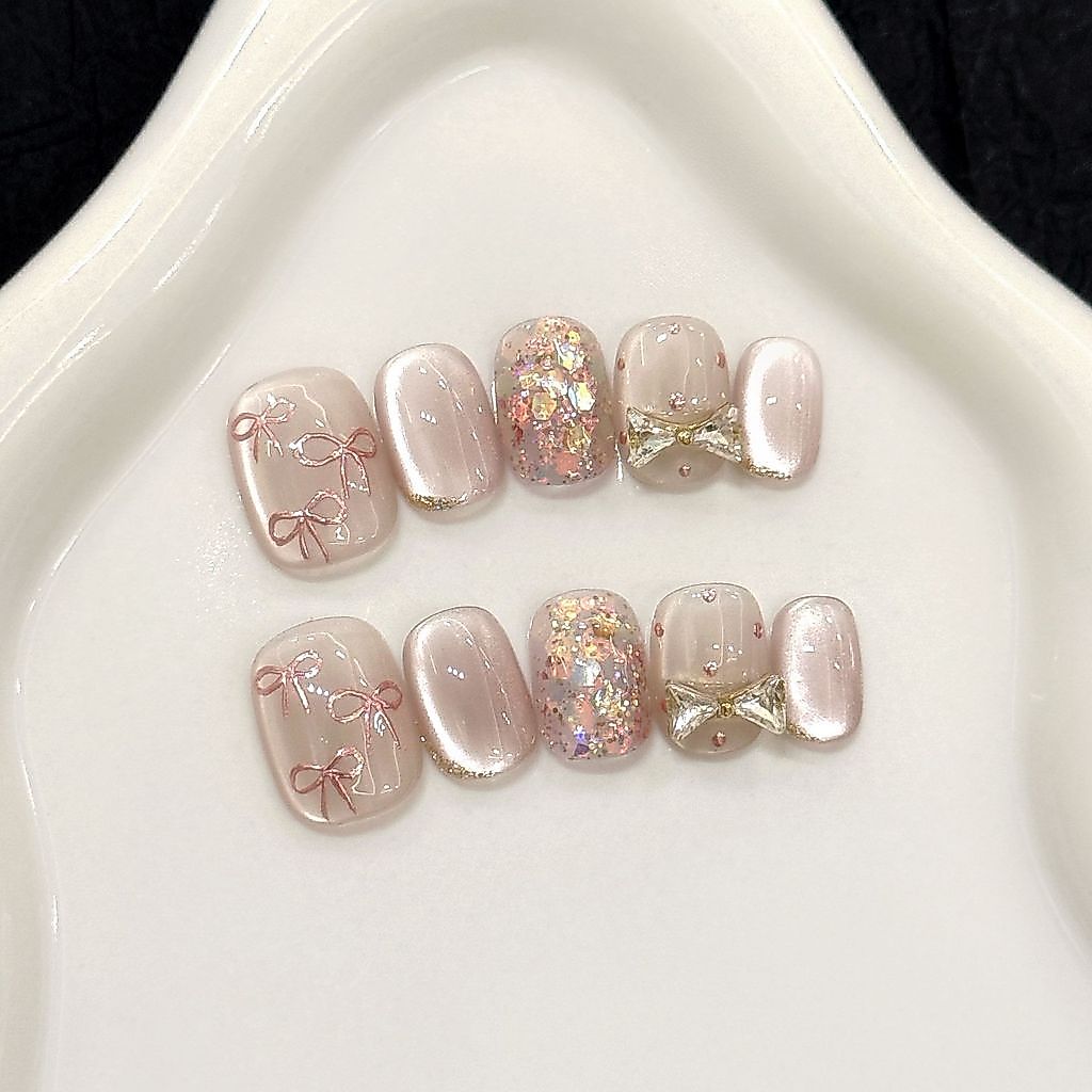 Usando unhas [miu Series Girl] Pure Desire Princesa Polka Dot Bow Curto Feito à Mão Olho de Gato Adesivo de Manicure