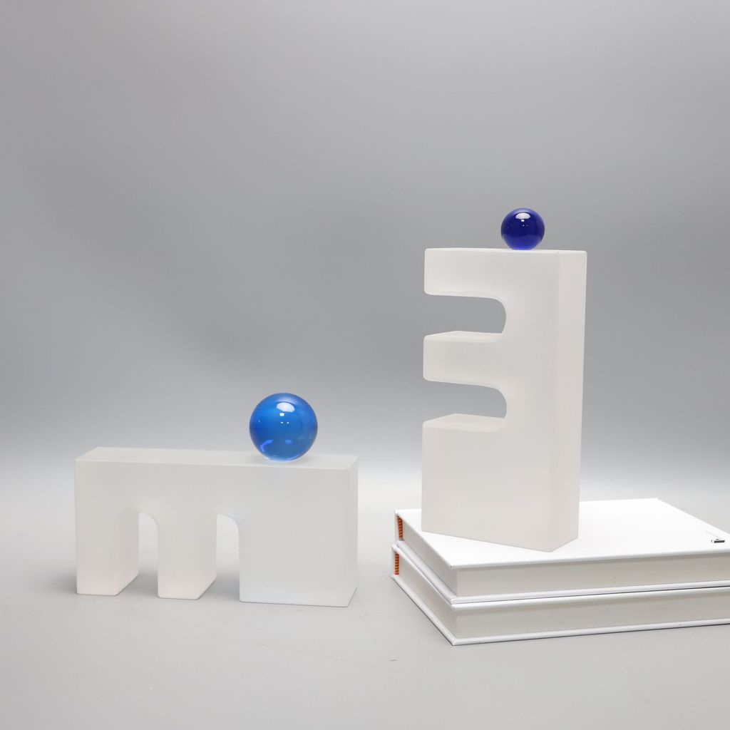FSA0 Modern minimalist crystal frosted blue ball geometric ornament for model home TV cabinet, living room coffee table,