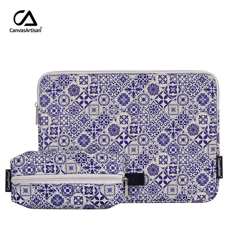 CanvasArtisan Blue ‐ White Tile Floral Print Capa Para Laptop Com Bolsa De Acessórios Bônus Protetora Notebook À Prova D
