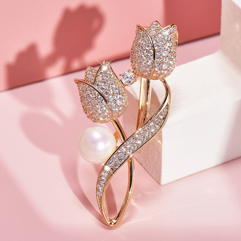 Versão coreana novo estilo jóias tulipa pérola senhoras broche High-End terno casaco pino liga de diamante Corsage femin