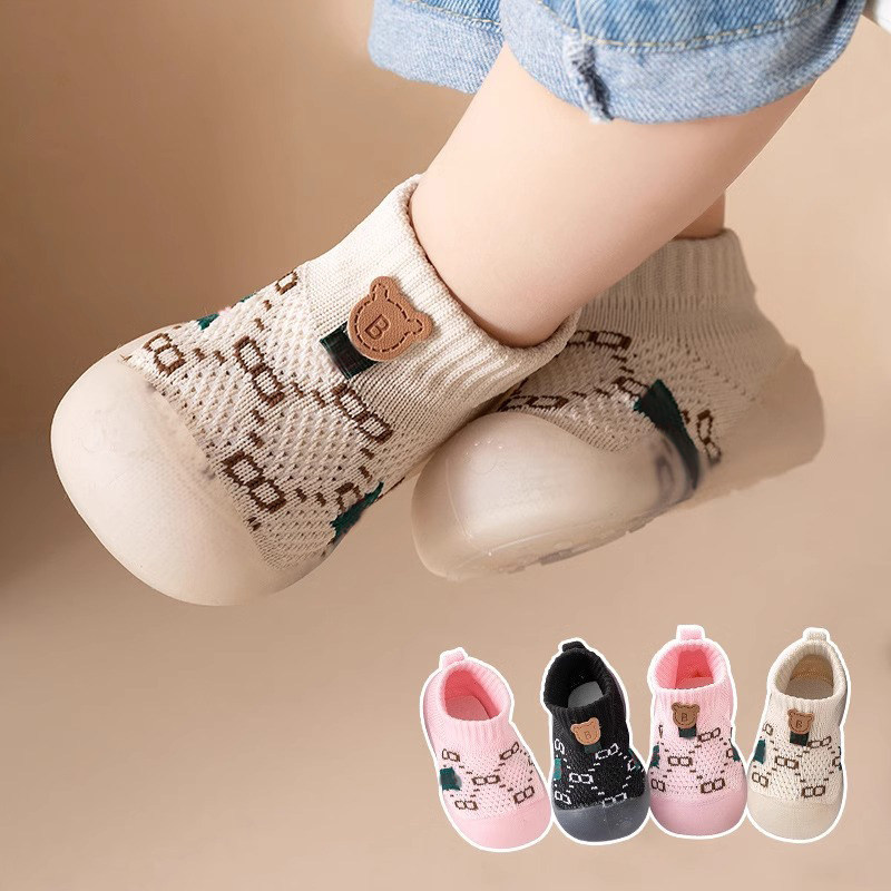 Novo estilo sapatos de bebê sola macia antiderrapante sapatos da criança do bebê 1-3 anos de idade crianças malha respir