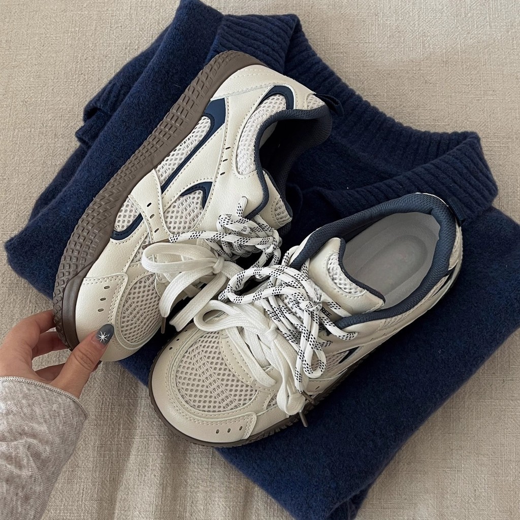 Mais fino olhar All-Match tênis de sola macia feminino 2026 novo estilo outono sapatos de treinamento Moral malha respir