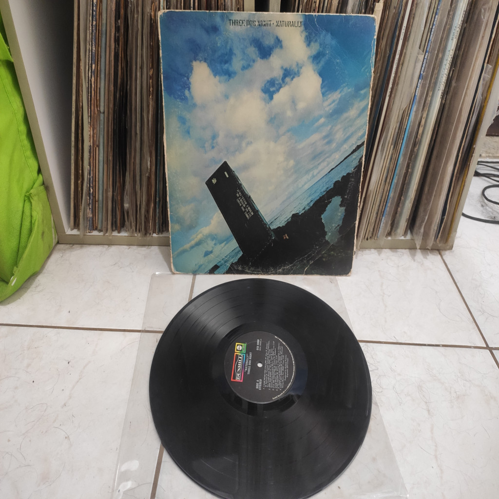 VINIL Three Dog Night importado Naturally