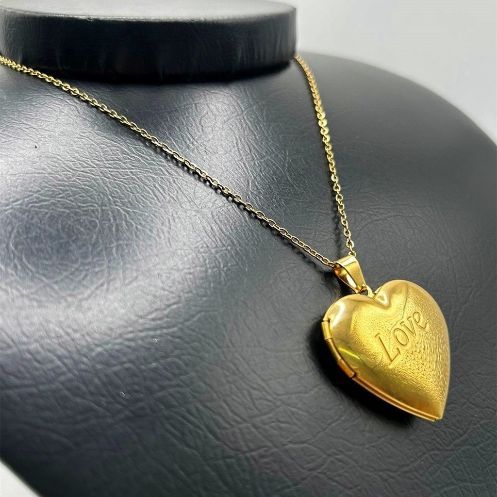 Corrente Fininha com pingente Dourado Coração love Porta Fotos Novidade