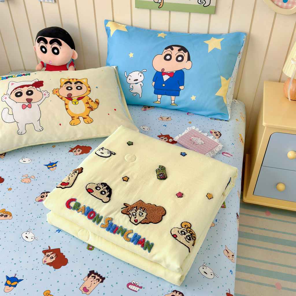 Xiaohongshu Colcha de verão de algodão lavável Conjunto de quatro peças Crayon Shin-Chan Cartoon Machine Lavável Colcha