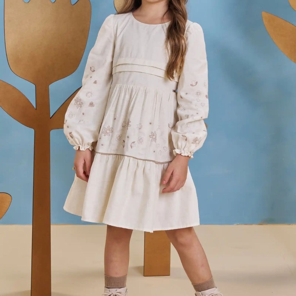 Vestido Infantil menina Tamanho 14 festa Manga Comprida em Linho Off White com Desenhos - Inverno 26 Infanti