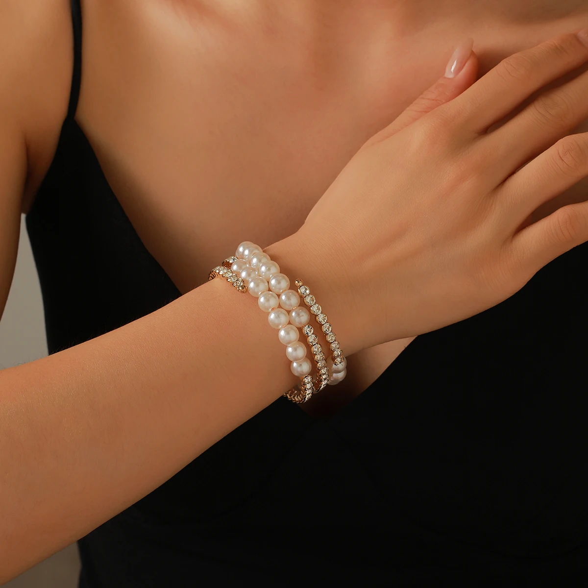 Luxury Bridal Cuff Bracelet 3 Row Rhinestone Pearl Bracelet For Women Wedding Party Jewelry Hand Accessories Gifts For Girls