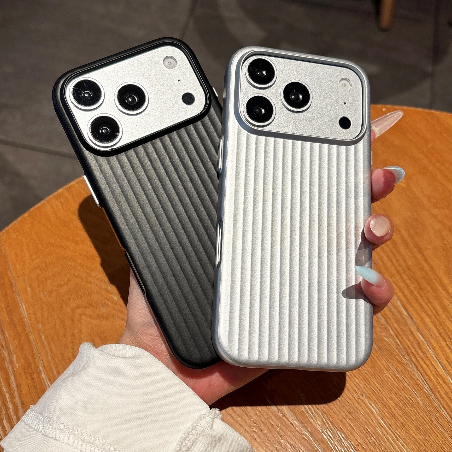 Luxury Stripes Metallic Paint Armor Case For iPhone 16 15 14 13 12 11 17 Pro Max Plus Air Shockproof Camera Protective Slim
