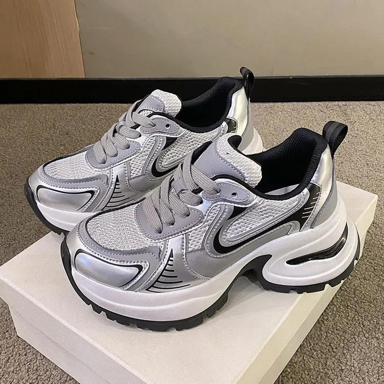 Silver Increase Thick Bottom Sneakers Female 2024 Fall and Winter New Leather Casual Pops Shoes Sneakers Women Hot Style